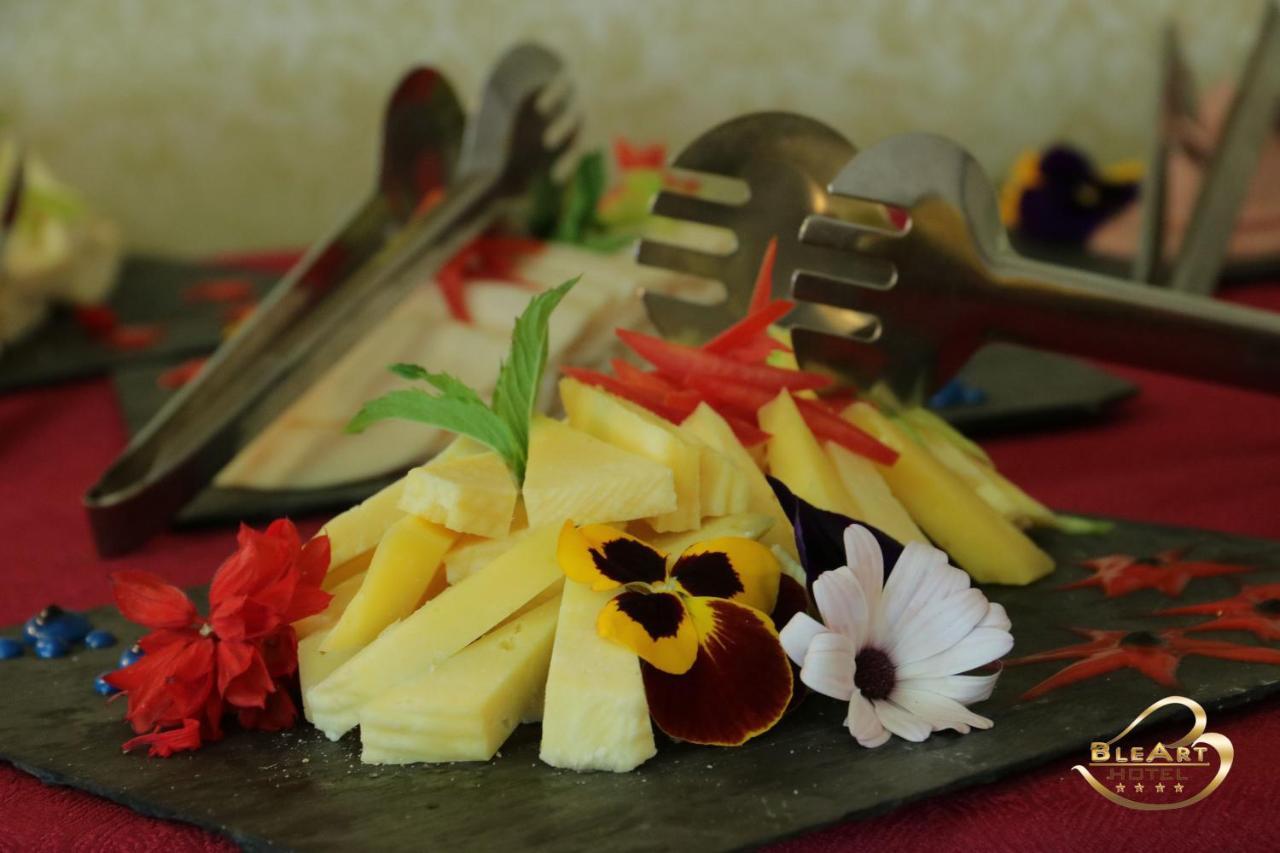 Hotel Bleart Škalngur Buitenkant foto